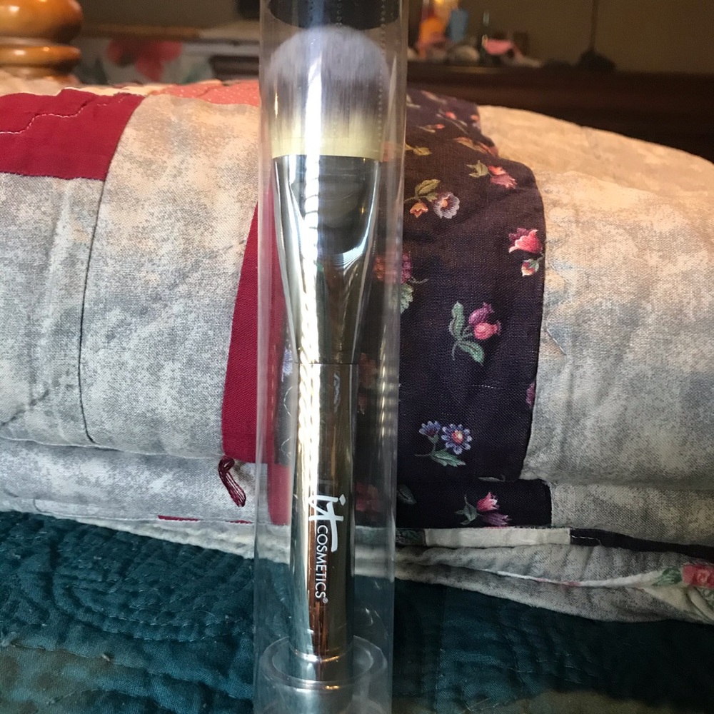Foundation Brush